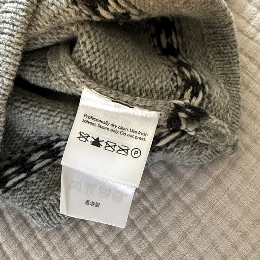 Nordic Fair Isle Fitted Wool Sweater - Picture 3 of 6
